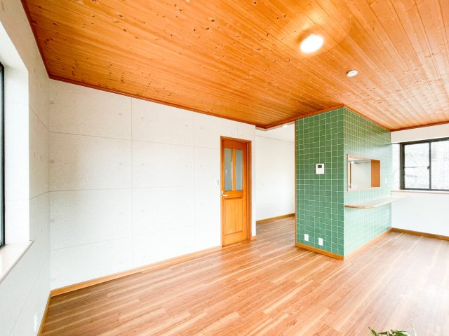 鴨子ヶ原２丁目戸建の洋室