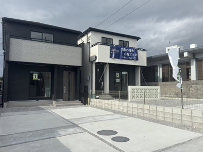 【外観】 | 糸満市喜屋武（全2棟） | ※1号棟　駐車4台完備♪　※2号棟　並列駐車3台可♪ウッドデッキ付き♪