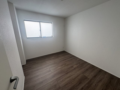 【洋室】 | 糸満市喜屋武（全2棟） | 1号棟　洋室5.25帖＋WIC付き♪（WIC×2部屋）