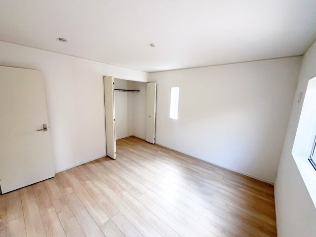 クレイドルガーデン阪南市自然田第３　１号棟　新築戸建の洋室