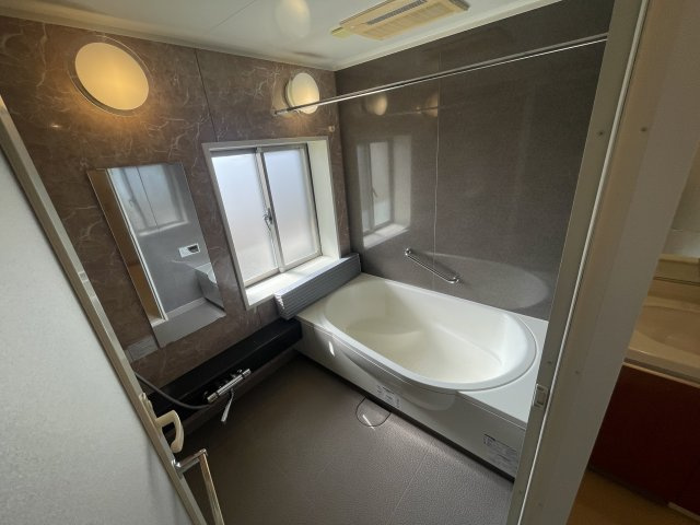 レイディアントシティ向ヶ丘遊園フランス街区の浴室