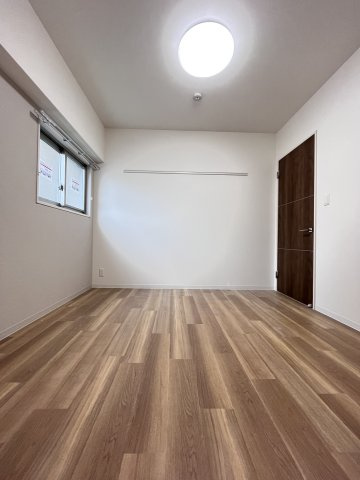 大阪市都島区中野町３丁目の賃貸マンションの寝室