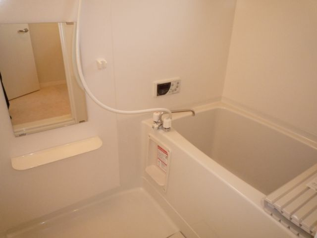 グリーンフォレストA棟の浴室