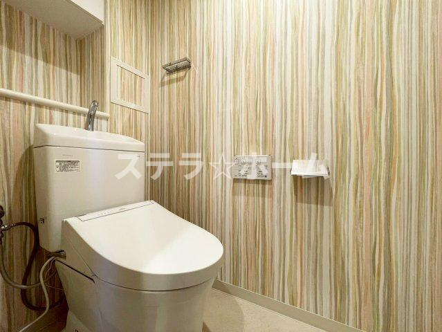 藤和シティホームズ吹田駅前のトイレ|ゆったりとした空間のトイレです