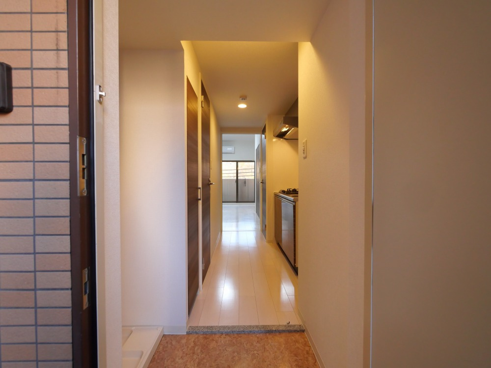 ラグゼ弁天町の玄関