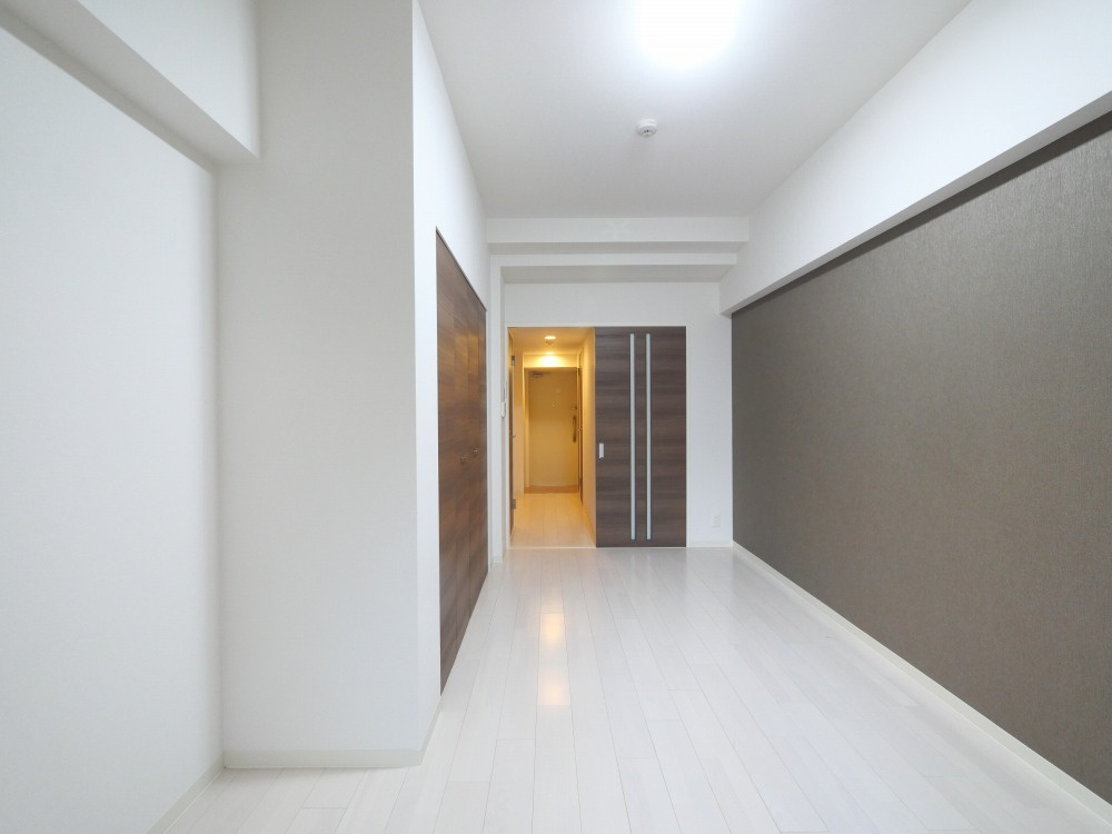 ラグゼ弁天町の洋室