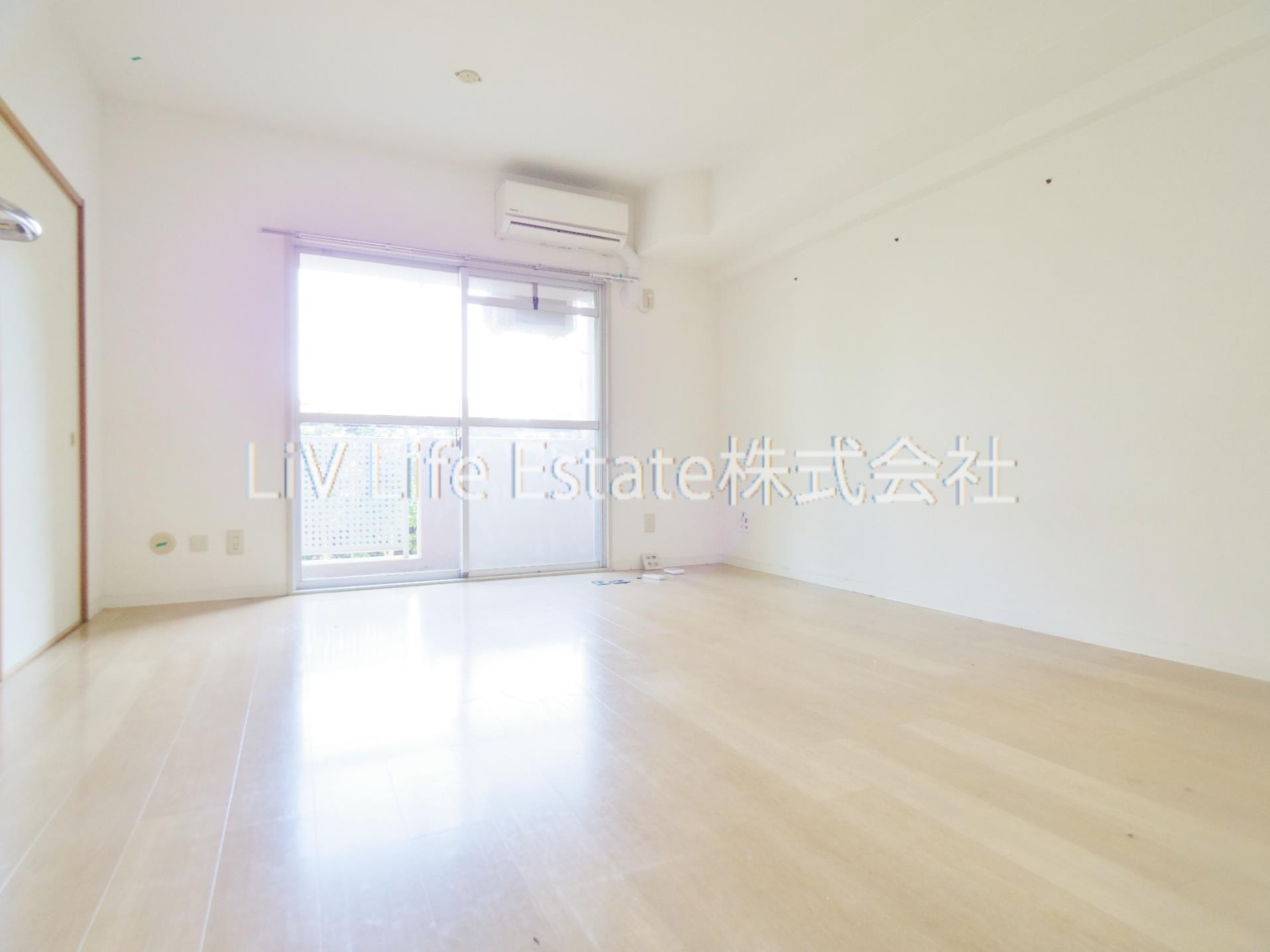 コーポレート小金井梶野通り6号棟(コーポレートコガネイカジノドオリロクゴウト)の居間・リビング|同仕様写真