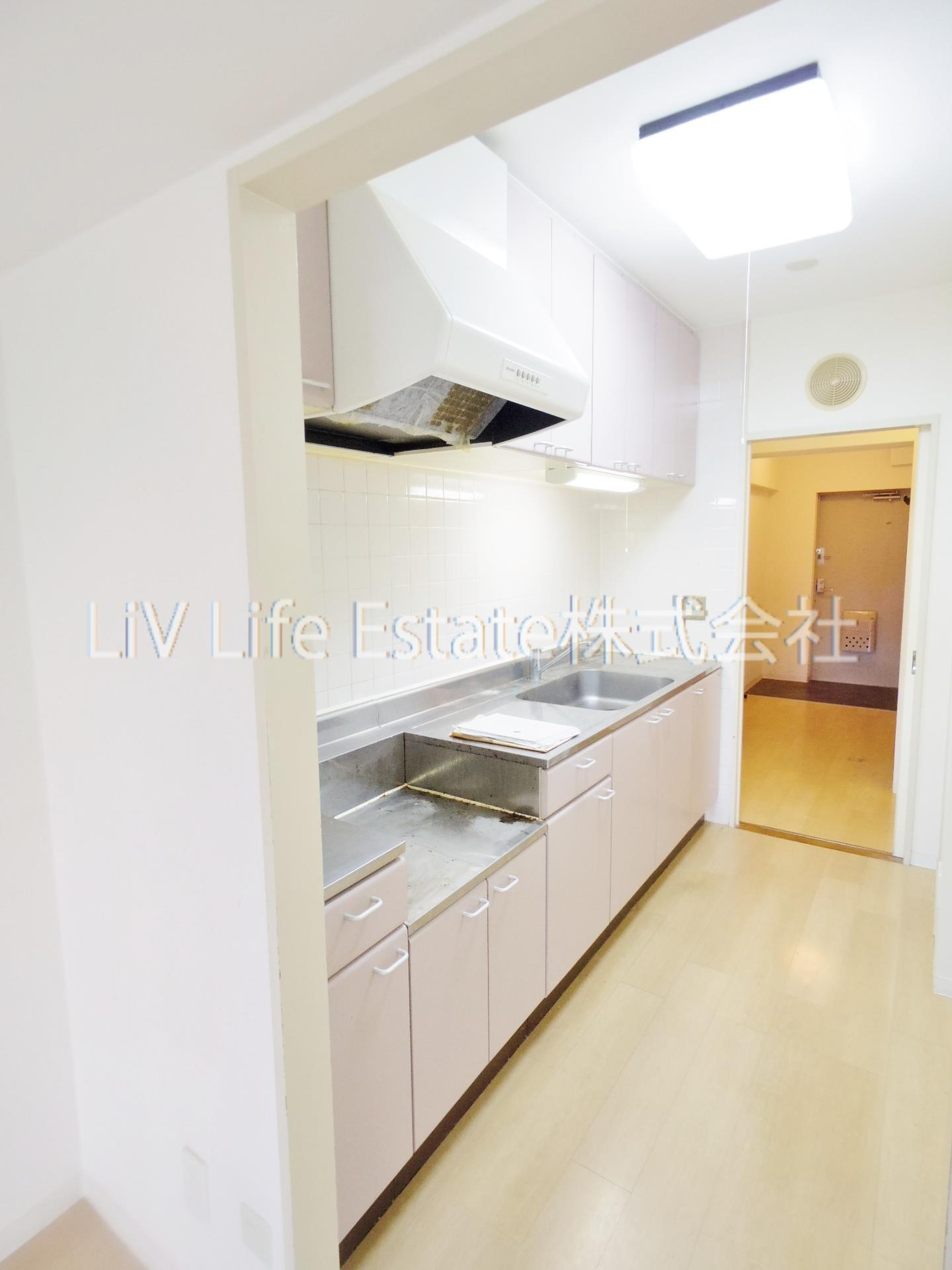 コーポレート小金井梶野通り6号棟(コーポレートコガネイカジノドオリロクゴウト)のキッチン|同仕様写真