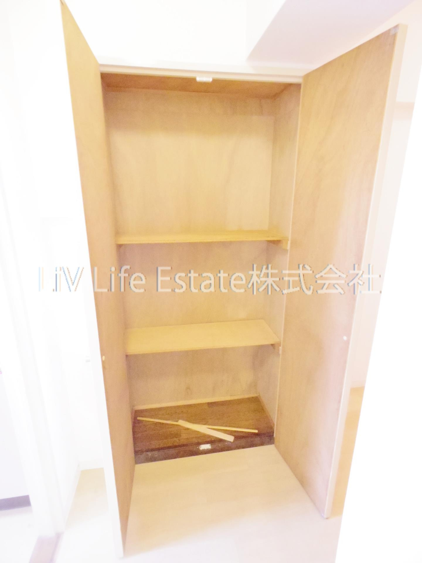 コーポレート小金井梶野通り6号棟(コーポレートコガネイカジノドオリロクゴウト)の収納|同仕様写真