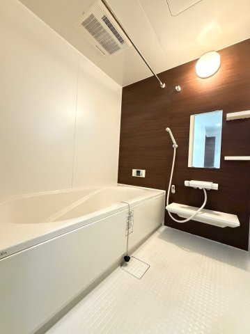 ラコリーヌAの浴室