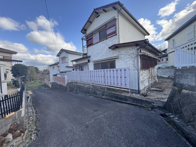 阪南市箱作　古家付き土地の前面道路含む現地写真