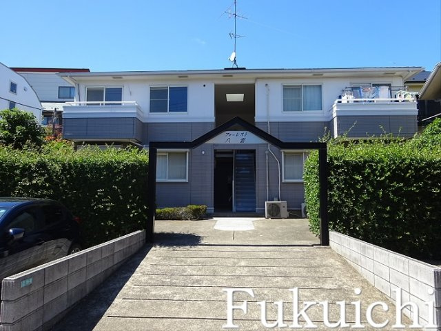 フォーレスト八雲のエントランス