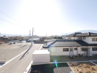 【展望】 | 甲斐市篠原 新築全2棟 2号棟 日当り良好 車並列3台 | 二階から南側を望む