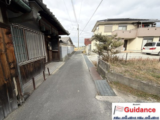 【前面道路含む現地写真】