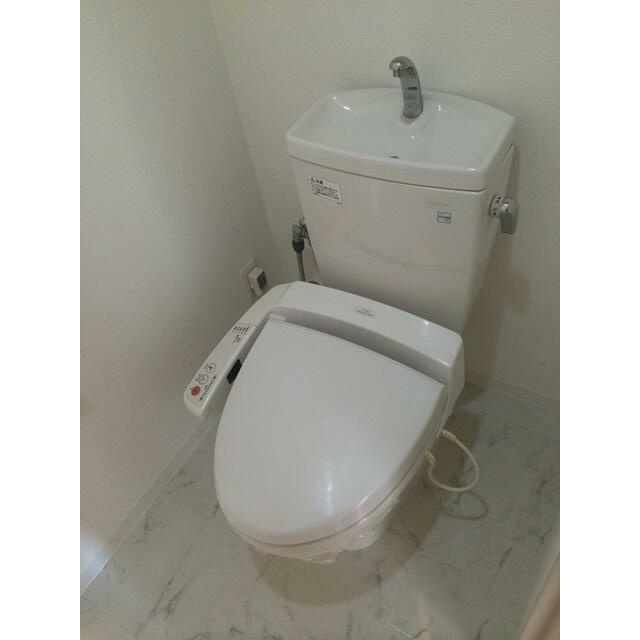 ニューシティアパートメンツ西大島のトイレ