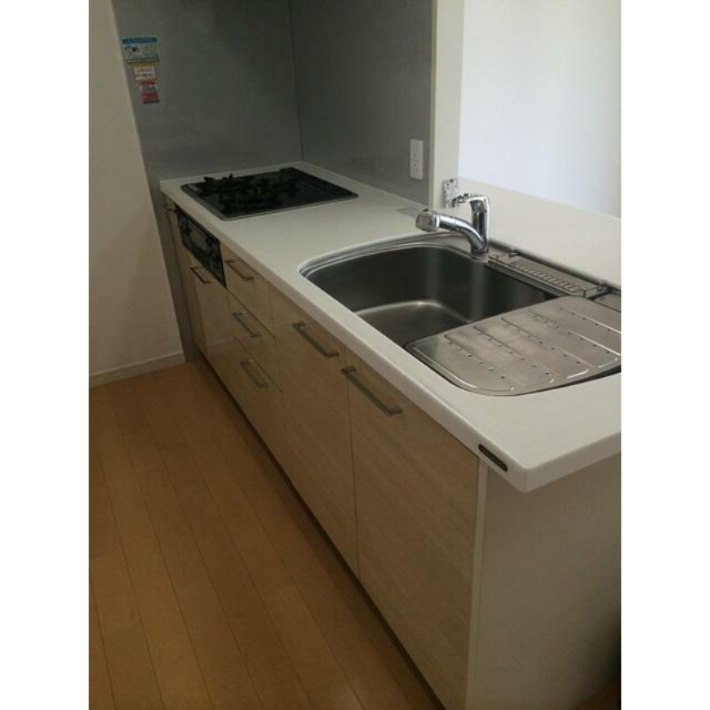 ニューシティアパートメンツ西大島のキッチン