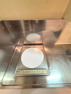 【キッチン】 | ジョイフル関内 | IHコンロ付きのキッチン※同タイプ別号室参考写真