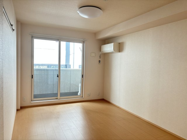 GENOVIA原木中山の居間・リビング