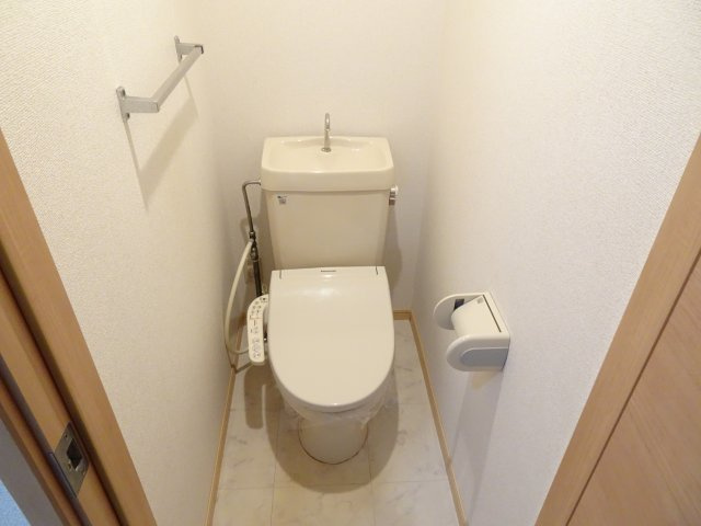 サンロイヤル大井のトイレ
