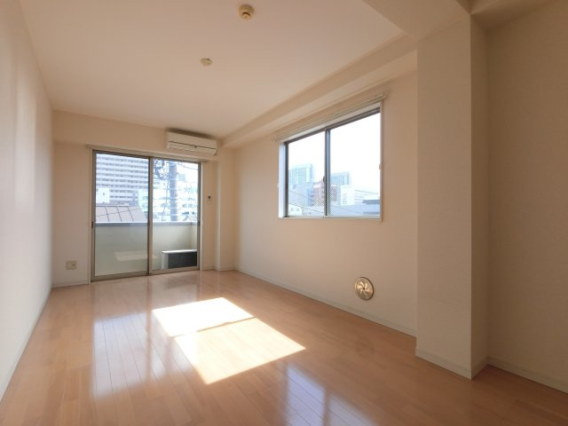 金太郎ヒルズ３９　３０４の居間・リビング