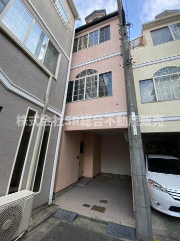 古箕輪1丁目中古テラスハウスの外観|住環境が充実した閑静な住宅街で生活できます♪