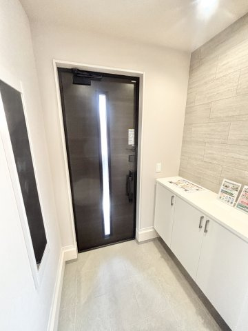 【仲介手数料無料／中川区】リガーレ名古屋市中川区中須町2期①の玄関