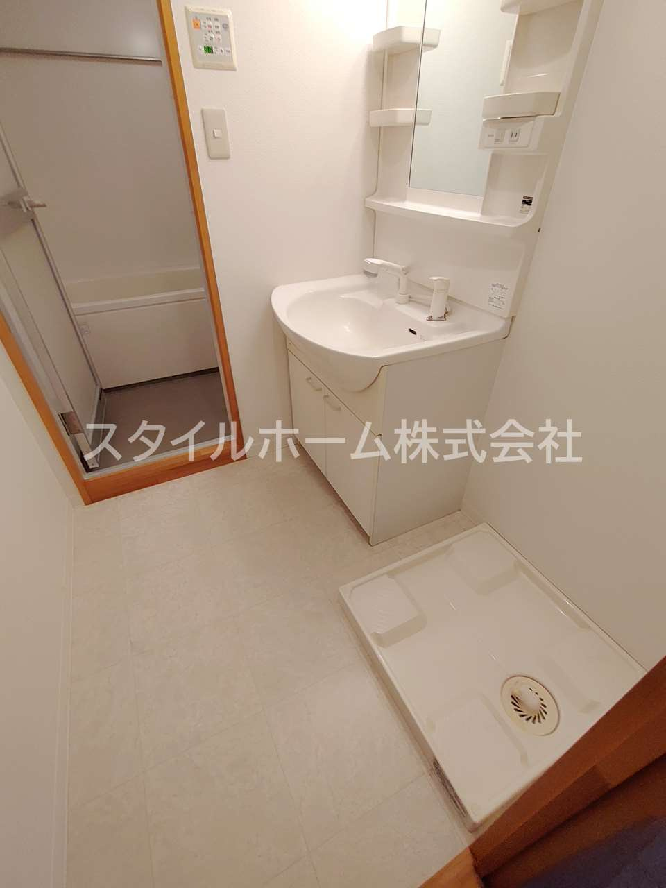 アトランティス川花の洗面所|別部屋写真です。