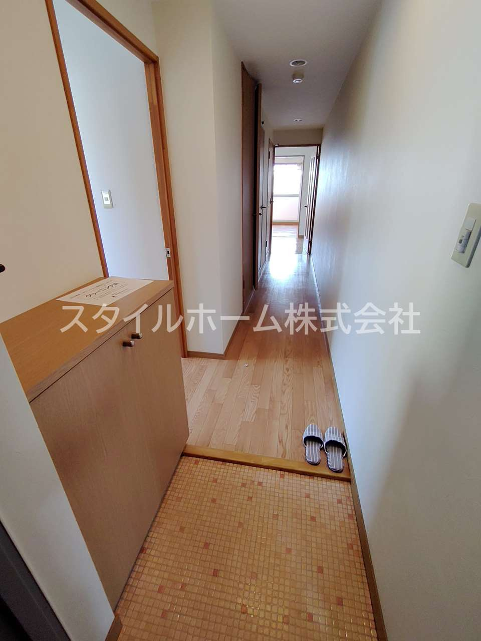 アトランティス川花の玄関|別部屋写真です。