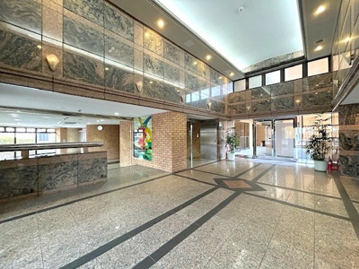 【エントランス】 | ロイヤルシャトーねやがわオークビル