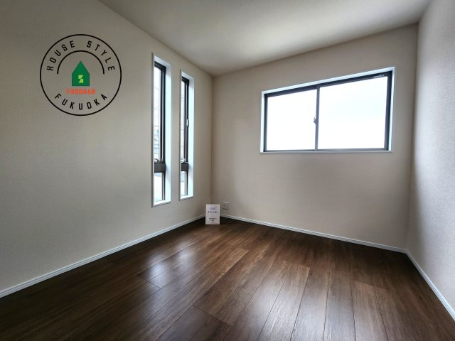 糟屋郡粕屋町柚須第2-１棟（１号棟）の子供部屋|穏やかな光が差し込む室内には、穏やかな時間が流れます。