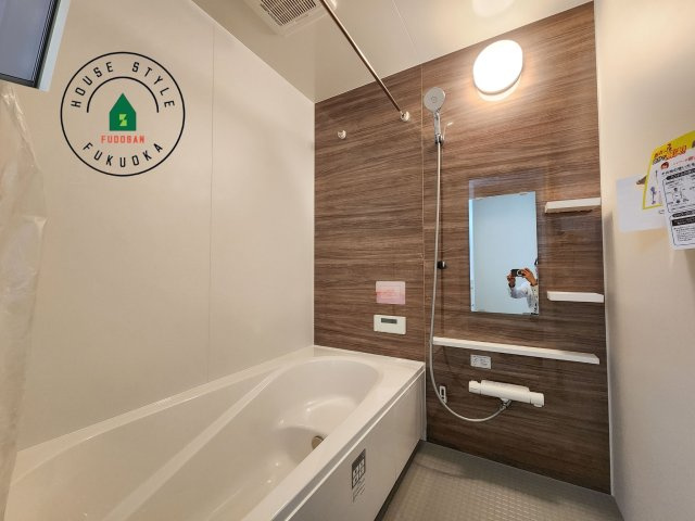 福岡市早良区重留１丁目第5-４棟（3号棟）の内観：施工例|1日の疲れを癒してくれる広々バスルーム。雨の日のお洗濯にも大活躍な浴室乾燥機付です！