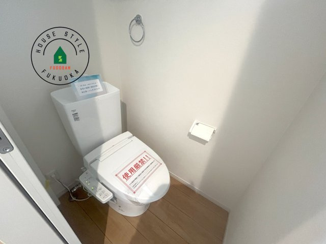 福岡市早良区重留１丁目第5-４棟（3号棟）の内観：施工例|温水洗浄便座を完備しております。2ヶ所にトイレがあるのは朝の慌ただしい時間も安心です。