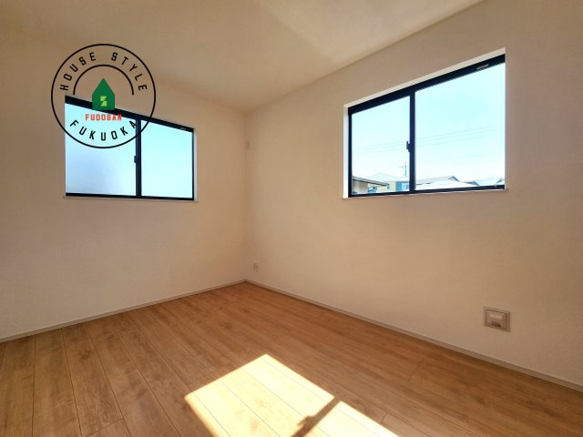 福岡市西区拾六町４丁目第１-２棟（B号棟）の子供部屋|穏やかな光が差し込む室内には、穏やかな時間が流れます。