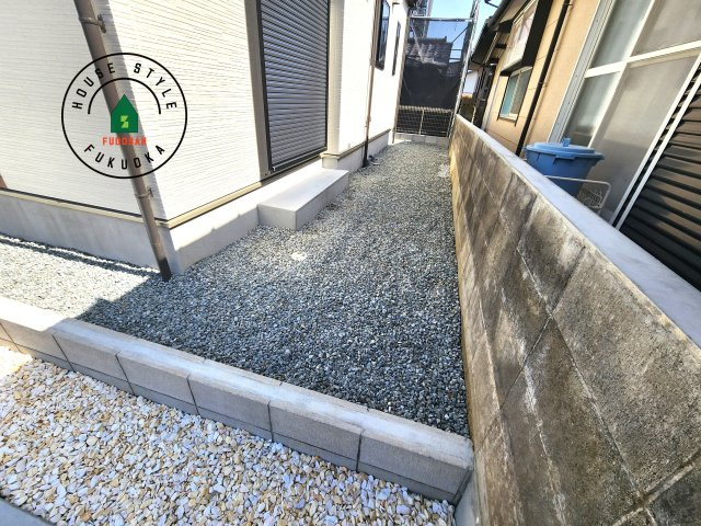 福岡市西区拾六町４丁目第１-２棟（B号棟）の庭|お庭で自由な時間を過ごせます。