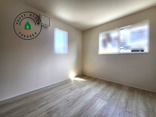 福岡市中央区笹丘２丁目第1-5棟（4号棟）の内観：施工例|採光良好な洋室は全居室、複層ガラスの遮熱効果と断熱効果で、一年中快適に過ごせます。