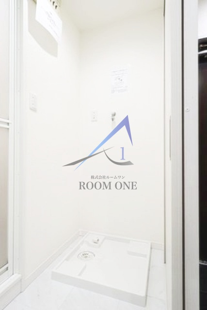 ウイスタリア東五反田ビルの設備|洗濯機置場です。