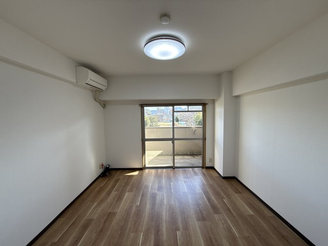 フラットフォーの寝室