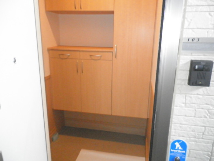 グランドソレイユの玄関