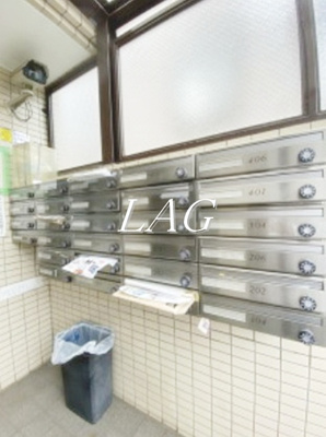 【その他共用部分】 | ミリオンコート三軒茶屋 | 宅配ボックスです。
