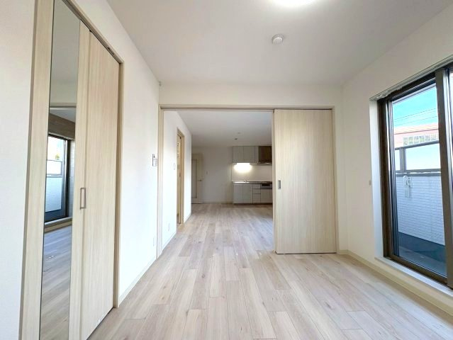 クリエオーレ菊水町の洋室