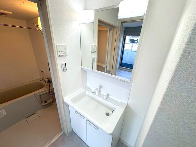クリエオーレ菊水町の独立洗面台