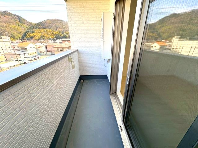 クリエオーレ菊水町のバルコニー