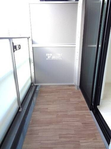 ＲＥＦＲＡＭＥ　５　Ｉｒｉｙａのバルコニー