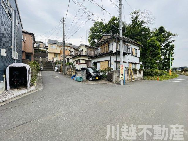 高台の眺望を365日楽しめる土地の前面道路含む現地写真|前面道路含む現地写真です
