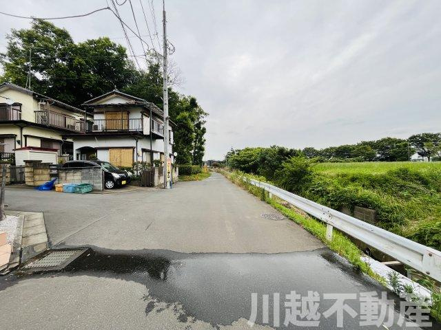 高台の眺望を365日楽しめる土地の前面道路含む現地写真|前面道路含む現地写真です