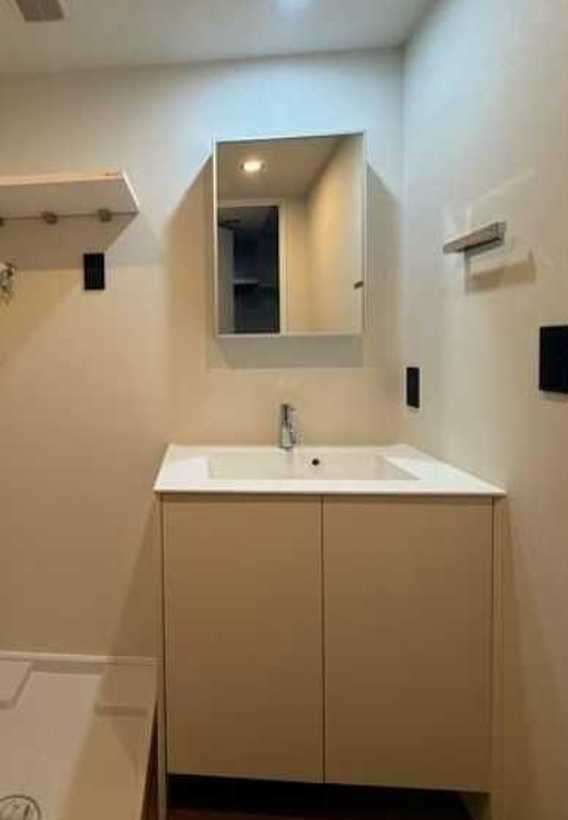 アトリオフラッツ三軒茶屋North　フリーレント　礼金０　新築の洗面所