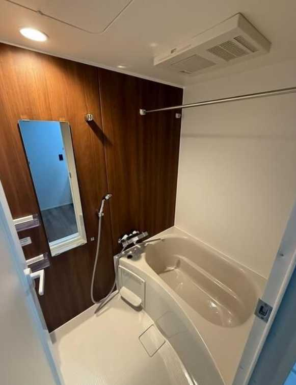 アトリオフラッツ三軒茶屋North　フリーレント　礼金０　新築の浴室