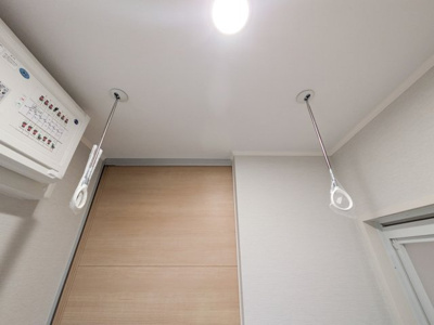 【洋室】 | グランレトア | 西側