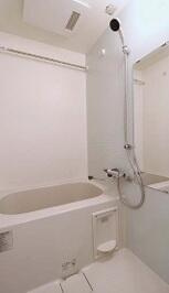 フォーリアライズ北三国ヶ丘の浴室