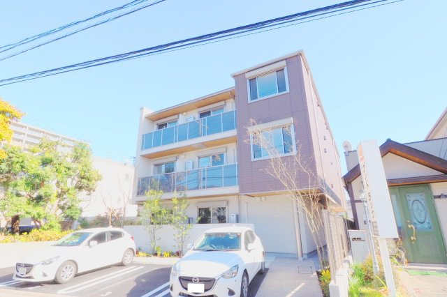 シャーメゾンプレシャス祇園の外観